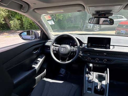Used 2024 Honda Accord EX image 32