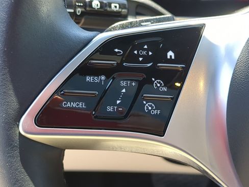 Certified 2024 Mercedes-Benz GLC 300 4MATIC image 18