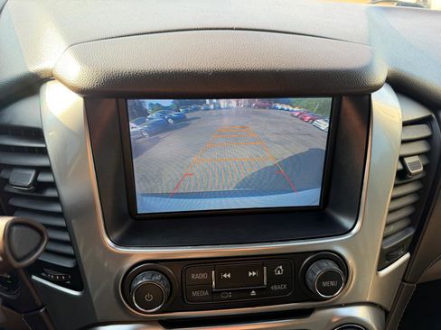 Used 2015 Chevrolet Suburban LT w/ Luxury Package AWD/4WD image 27