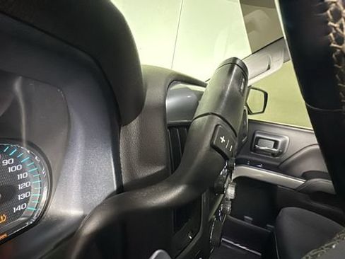 Used 2018 Chevrolet Silverado 1500 LT w/ All Star Edition AWD/4WD image 20