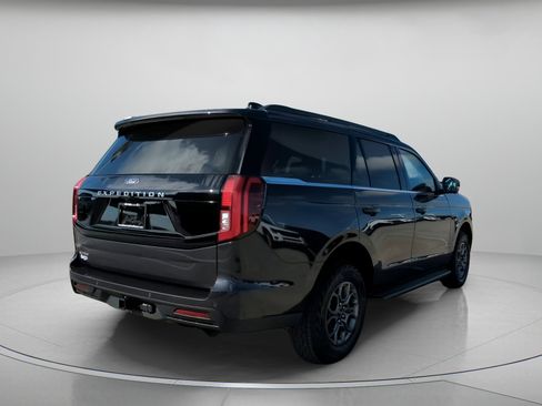 New 2026 Ford Expedition Active image 29
