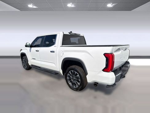 Used 2025 Toyota Tundra Limited AWD/4WD image 3