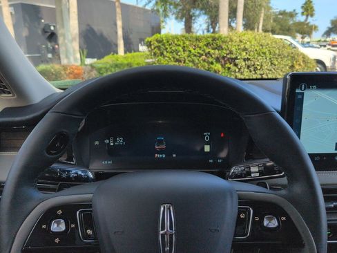 New 2026 Lincoln Corsair Reserve w/ Jet Appearance Package FWD image 31