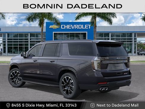 New 2026 Chevrolet Suburban RST RWD image 4