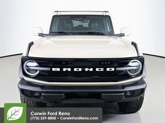 New 2026 Ford Bronco Outer Banks w/ Sasquatch Package video 2