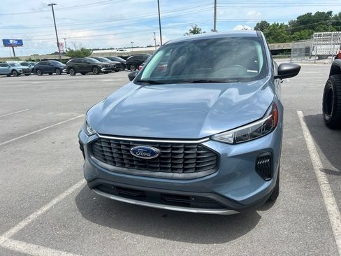 Used 2024 Ford Escape Active FWD image 2