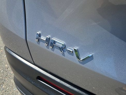 Used 2024 Honda HR-V LX image 12