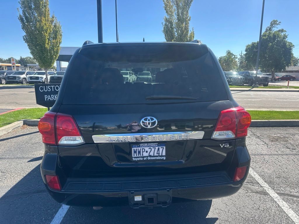 Used 2015 Toyota Land Cruiser AWD/4WD image 7