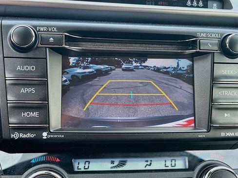 Used 2017 Toyota RAV4 XLE w/ Carpet Mat Package AWD/4WD image 15