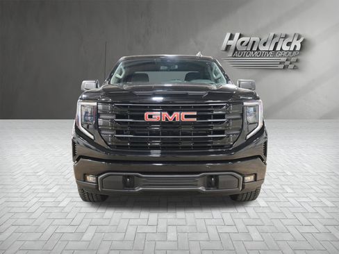 Used 2024 GMC Sierra 1500 Elevation w/ X31 Off-Road Package AWD/4WD image 3