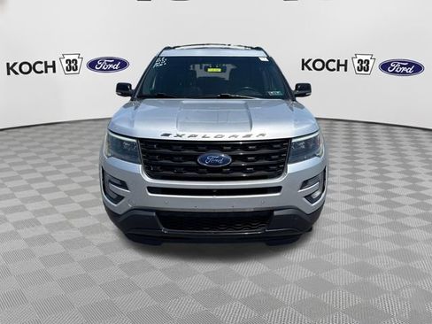 Used 2016 Ford Explorer Sport w/ Equipment Group 401A AWD/4WD image 2