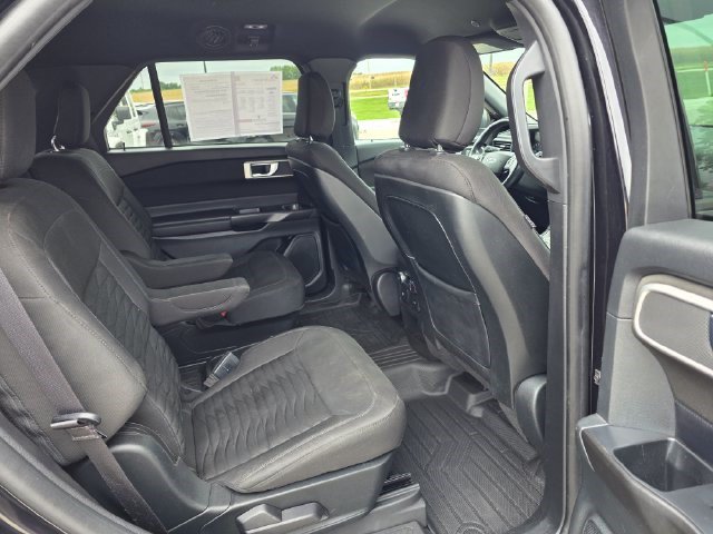 Used 2020 Ford Explorer XLT w/ Comfort Package AWD/4WD image 14