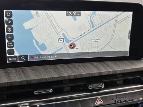 Used 2023 Kia Telluride SX FWD image 5