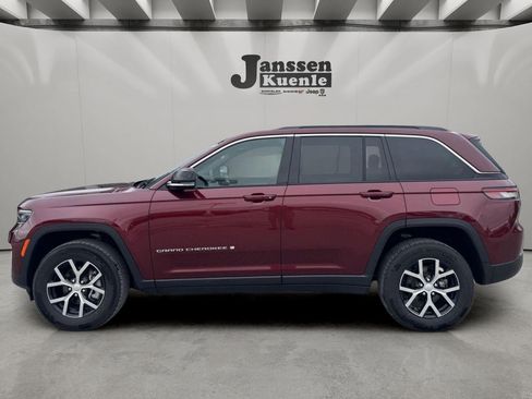 Used 2025 Jeep Grand Cherokee Limited AWD/4WD image 1