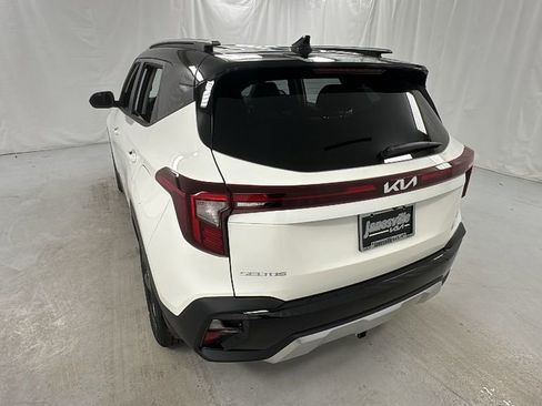 New 2026 Kia Seltos S AWD/4WD image 5