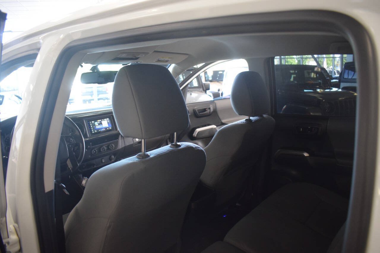 Used 2017 Toyota Tacoma SR5 RWD image 67