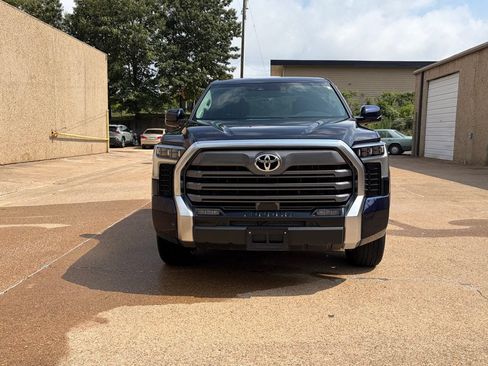 Used 2024 Toyota Tundra Limited AWD/4WD image 3