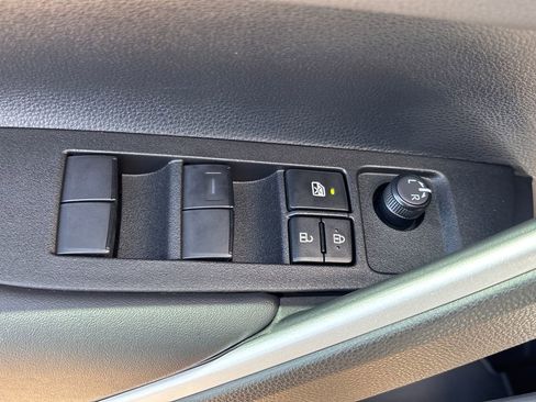 New 2026 Toyota Corolla Cross XLE FWD image 8