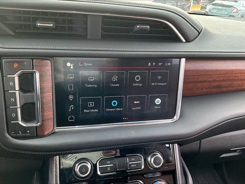 Used 2023 GMC Yukon Denali Ultimate w/ LPO, Floor Liner Package image 22