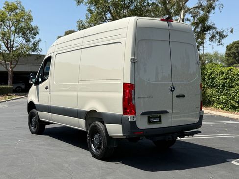 New 2025 Mercedes-Benz Sprinter 2500 image 9