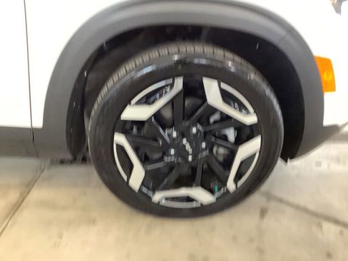 Certified 2024 Kia Seltos SX AWD/4WD image 9