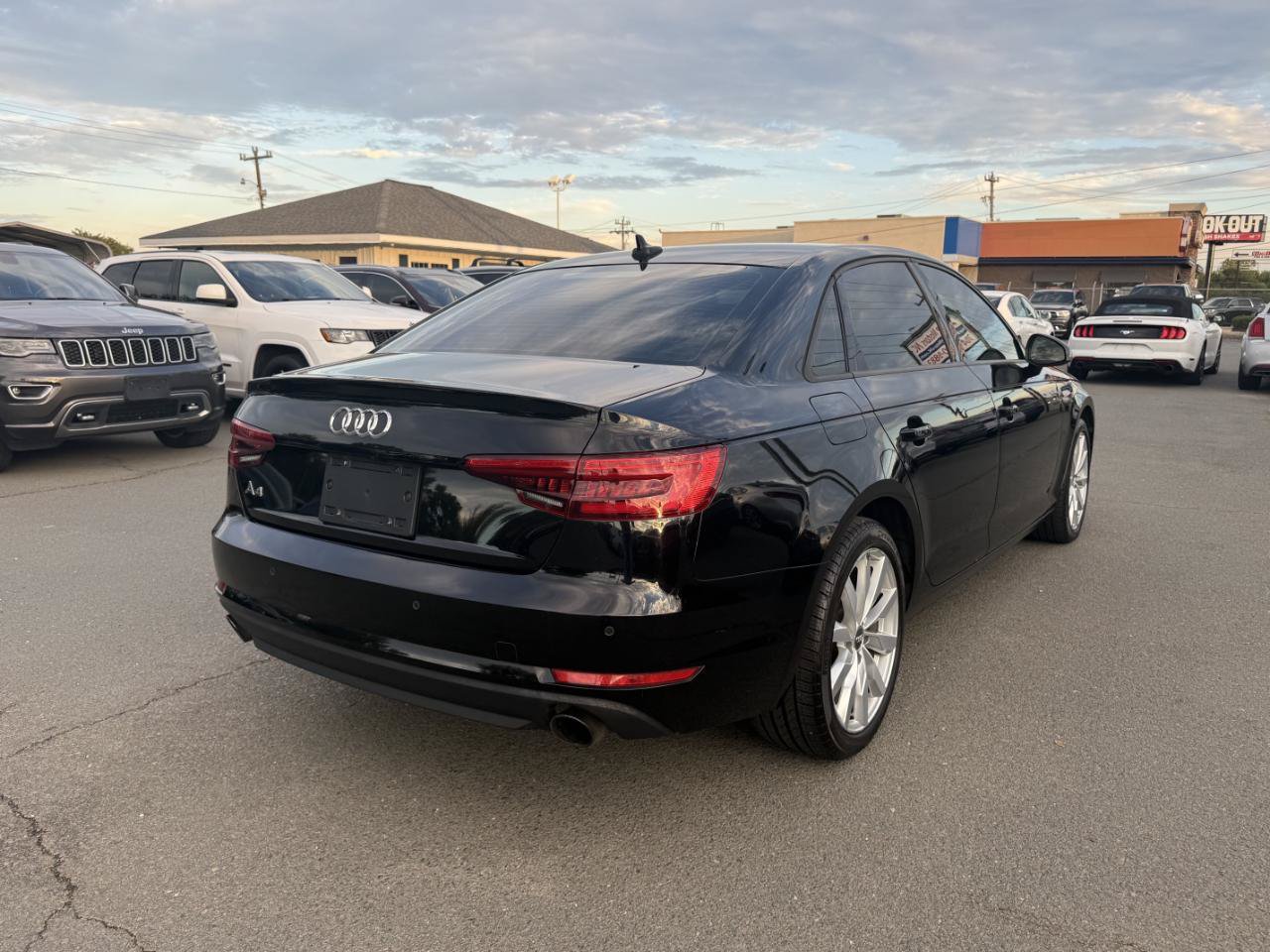 Used 2017 Audi A4 2.0T Premium FWD image 6