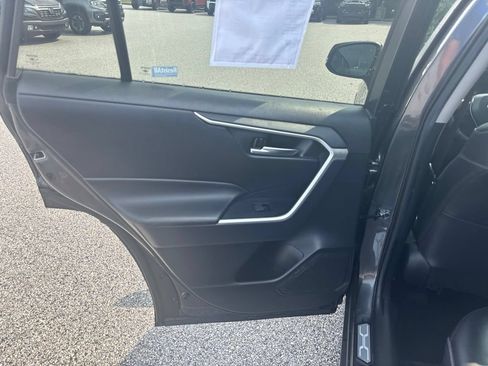 Certified 2021 Toyota RAV4 XLE Premium AWD/4WD image 24