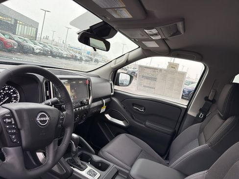 New 2026 Nissan Frontier SV image 25
