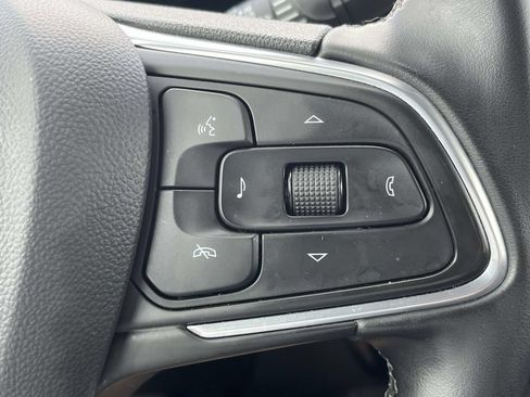 Used 2024 Buick Encore GX Sport Touring FWD image 24
