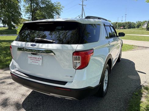 Used 2020 Ford Explorer XLT w/ Equipment Group 202A AWD/4WD image 5