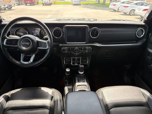 Used 2021 Jeep Wrangler Unlimited Sahara AWD/4WD image 14