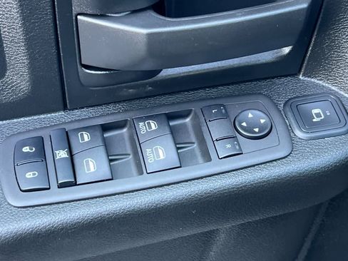 Used 2024 RAM 2500 Tradesman w/ Chrome Appearance Group image 14