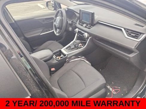 Used 2019 Toyota RAV4 LE image 6
