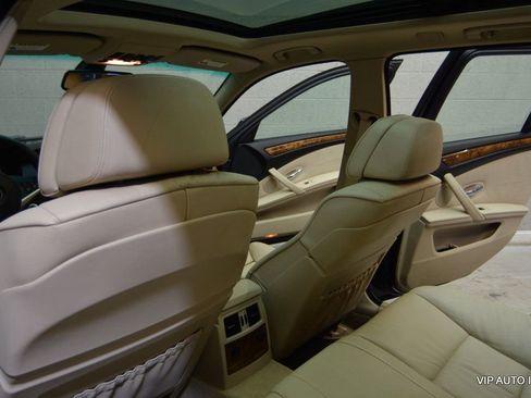 Used 2008 BMW 535xi Wagon image 20