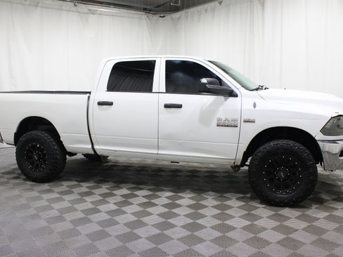 Used 2013 RAM 2500 Tradesman w/ Chrome Appearance Group AWD/4WD image 17