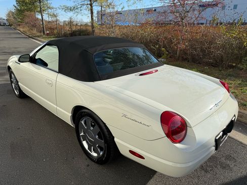 Used 2003 Ford Thunderbird image 4