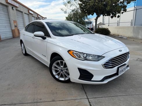 Used 2019 Ford Fusion SE image 5