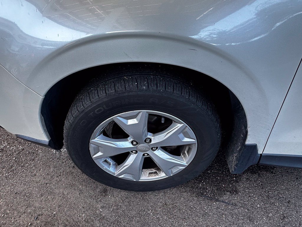 Used 2014 Subaru Forester 2.5i Touring AWD/4WD image 18