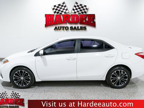Used 2015 Toyota Corolla S image 1