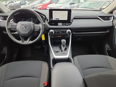 Certified 2025 Toyota RAV4 LE AWD/4WD image 19