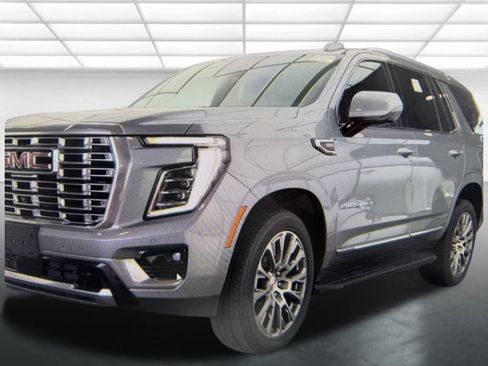 Used 2025 GMC Yukon Denali AWD/4WD image 1