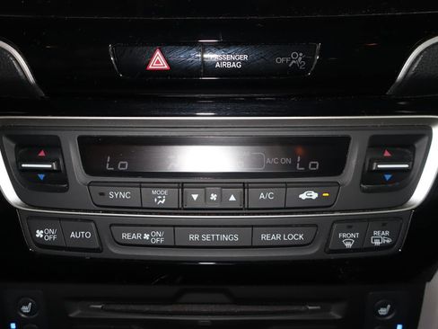 Used 2022 Honda Pilot Elite image 29