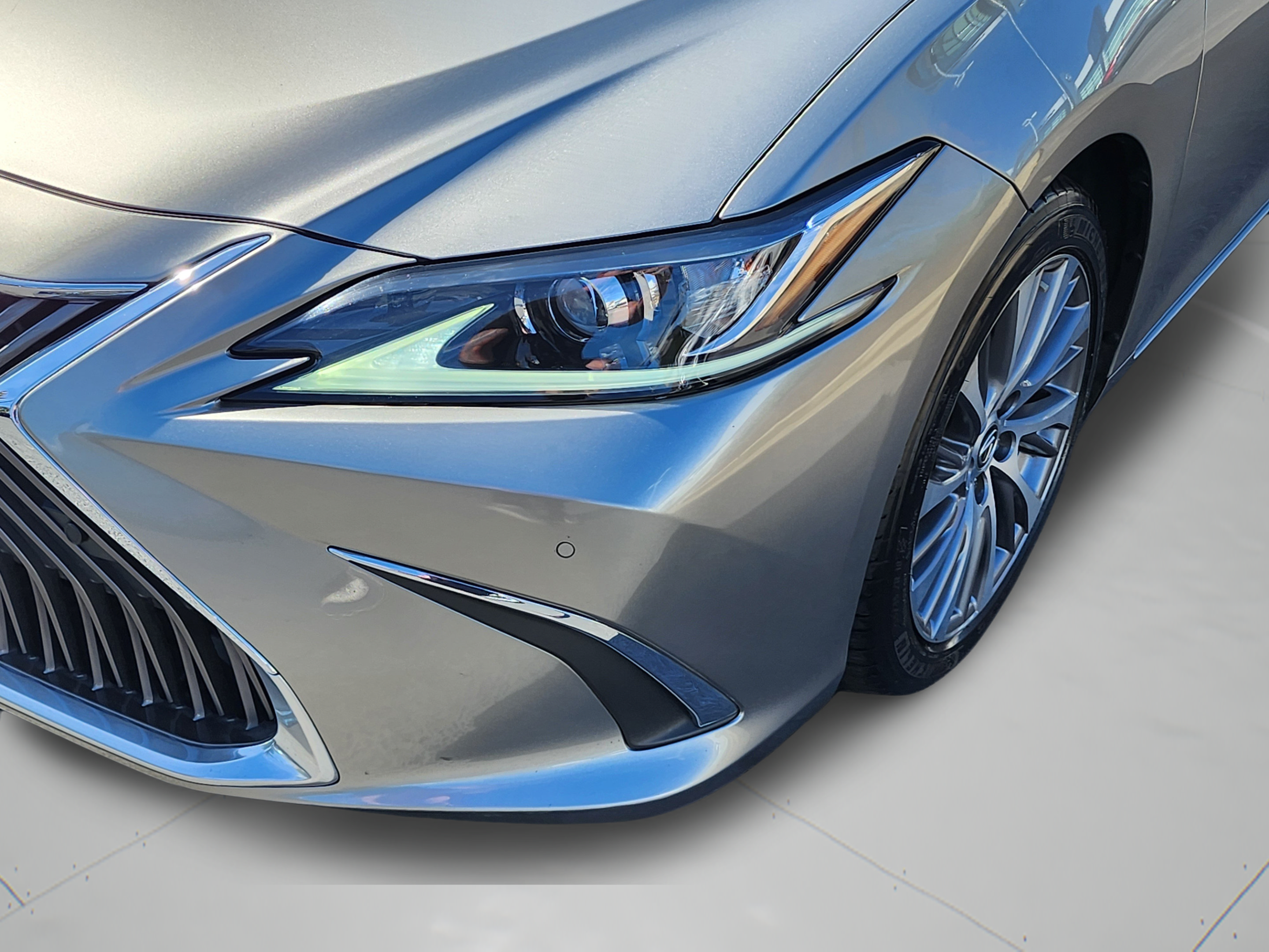 Used 2019 Lexus ES 350 w/ Premium Package FWD image 9
