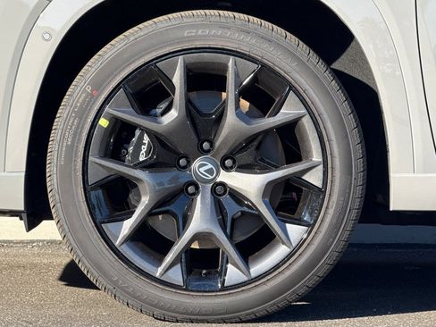 New 2026 Lexus TX 500h image 31