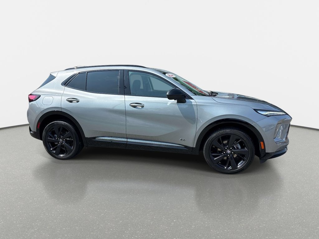 Used 2025 Buick Envision Sport Touring AWD/4WD image 3