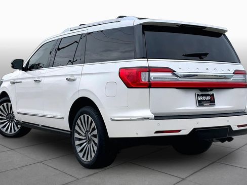 Used 2019 Lincoln Navigator Reserve AWD/4WD image 12
