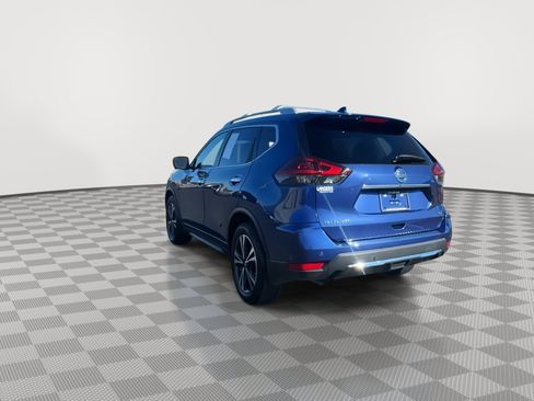 Used 2020 Nissan Rogue SV w/ Premium Package image 7