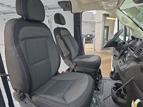 New 2026 RAM ProMaster 2500 w/ Convenience Group image 10