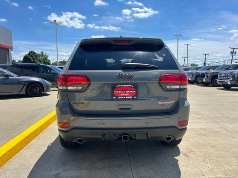 Used 2020 Jeep Grand Cherokee Trailhawk w/ Trailhawk Luxury Group AWD/4WD image 6