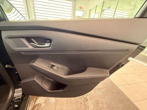 Used 2025 Honda Accord LX image 36